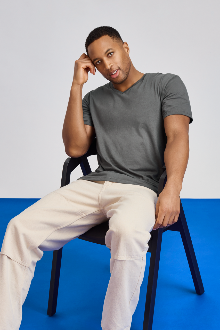 SOFTSTYLE ® ADULT V-NECK T-SHIRT - Navy - Additional