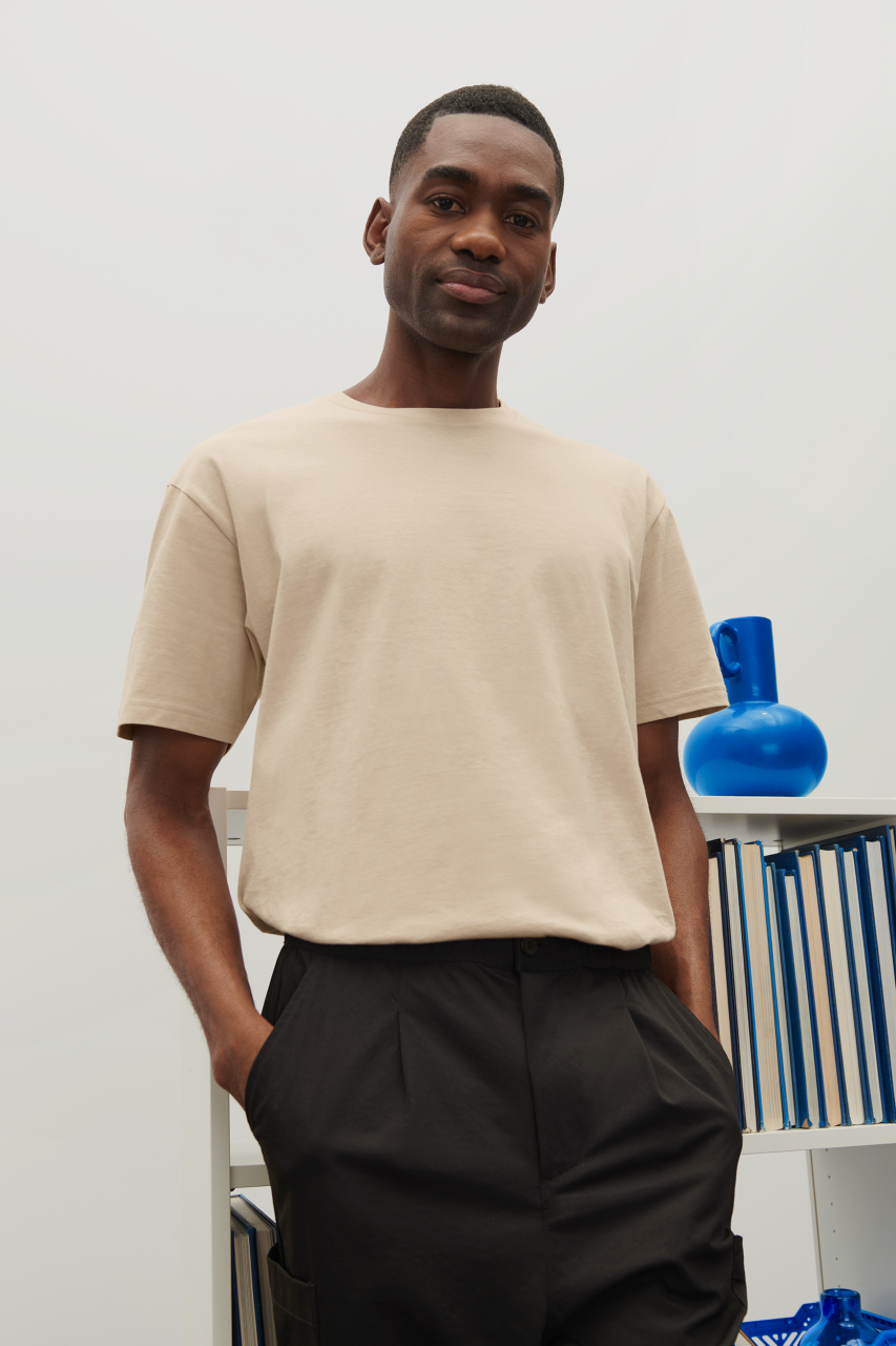 SOFTSTYLE® MIDWEIGHT ADULT T-SHIRT - Irish Green - modelimageurl