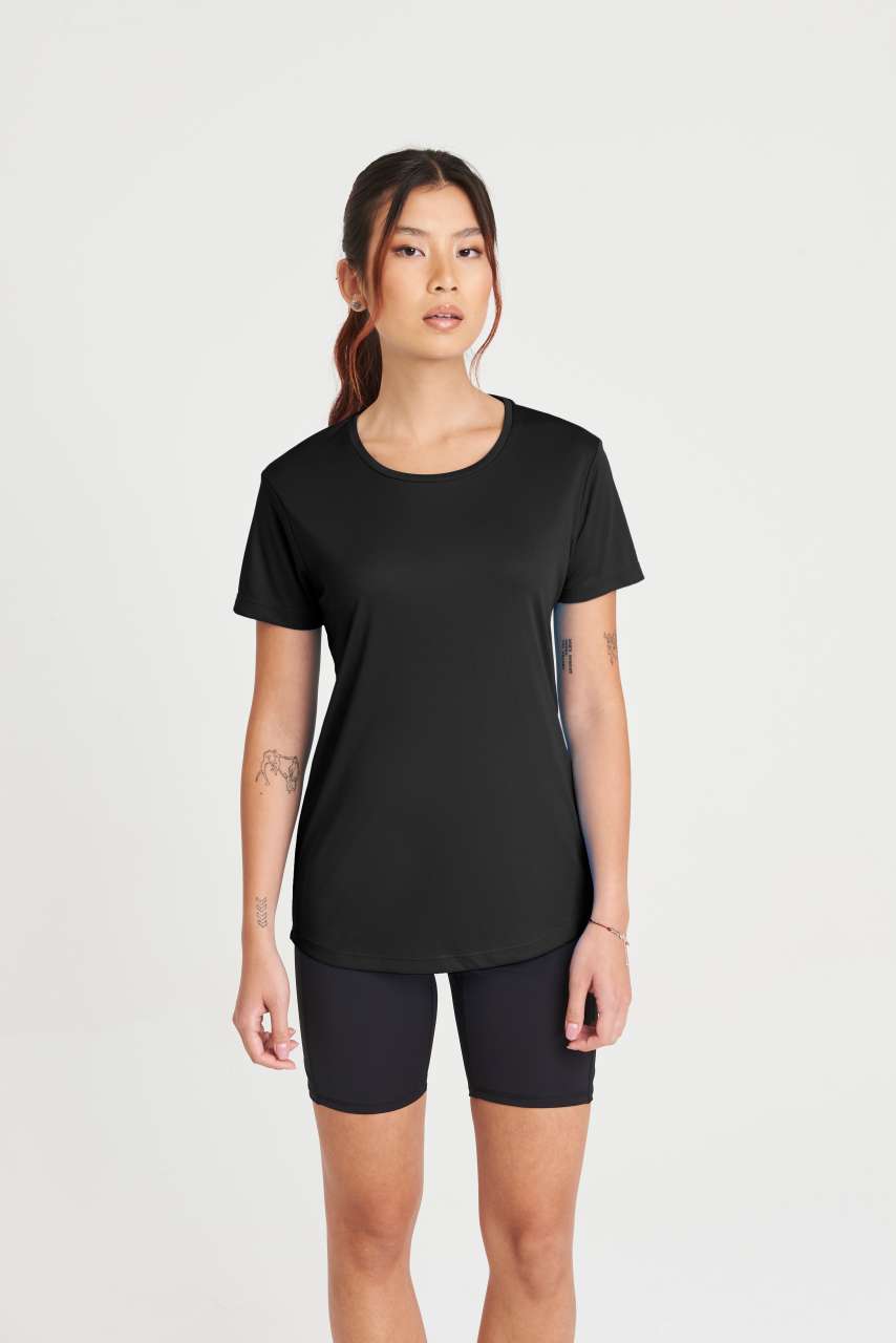 WOMEN'S COOL SMOOTH T - Jet Black - modelimageurl