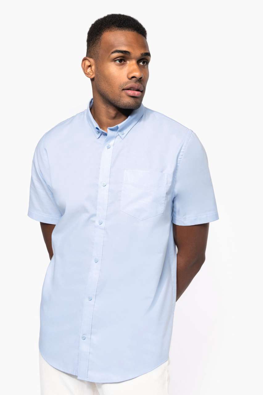 MEN'S SHORT-SLEEVED OXFORD SHIRT - Black - Model