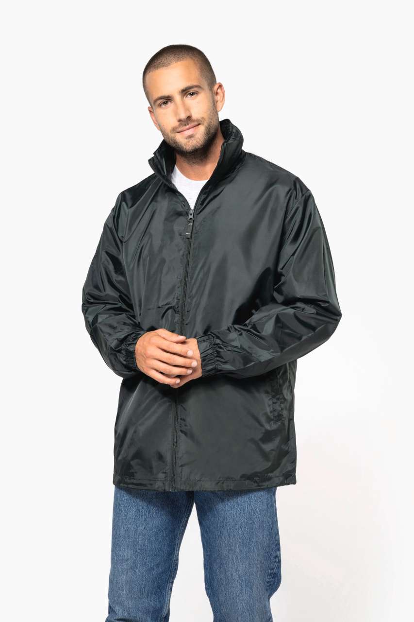 UNLINED WINDBREAKER - Forest Green - Model