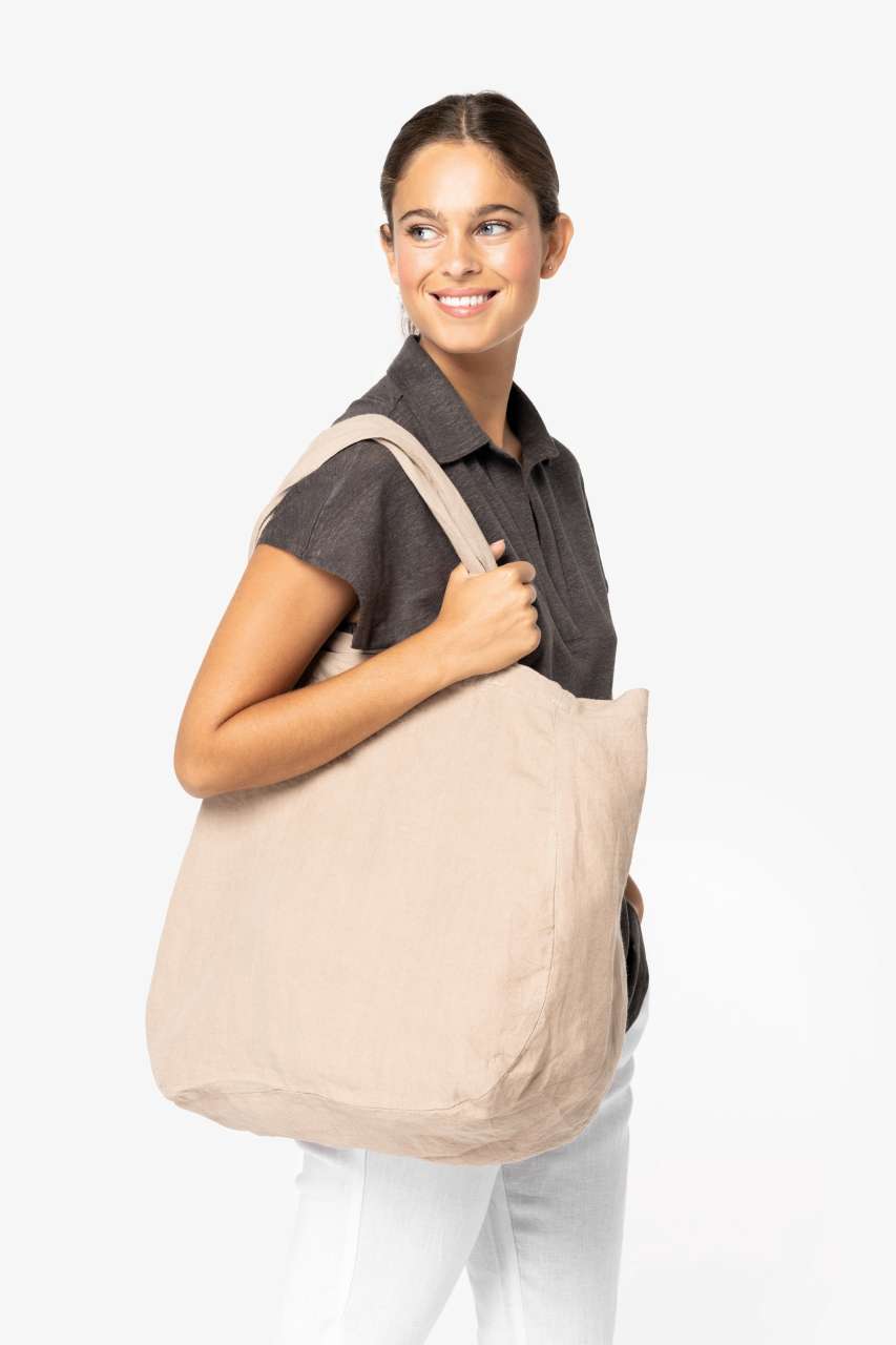 ECO-FRIENDLY LINEN SHOPPING BAG - Ivory - Model