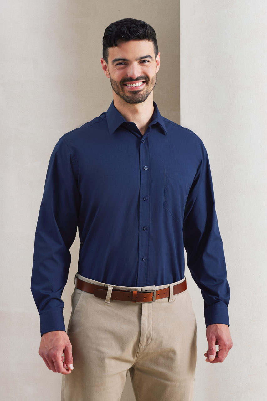 MEN'S LONG SLEEVE POPLIN SHIRT - Dark Grey - Model