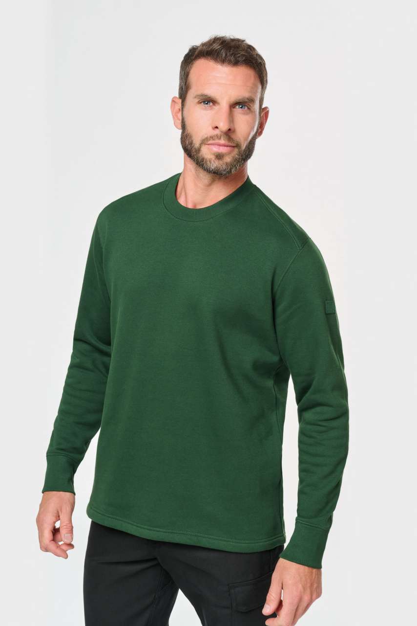 SET-IN SLEEVE SWEATSHIRT - Black - modelimageurl
