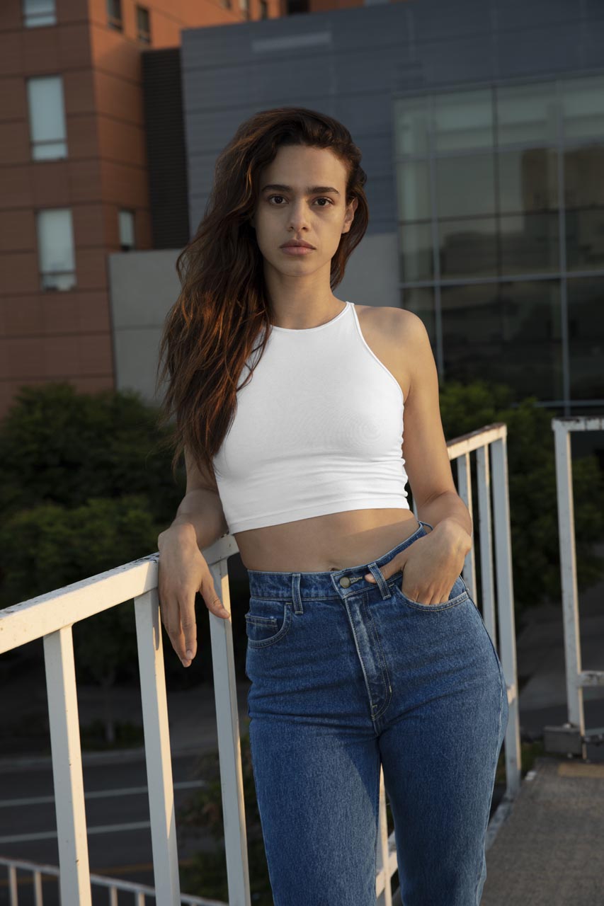 WOMEN'S COTTON SPANDEX CROP TANK - Black - Model
