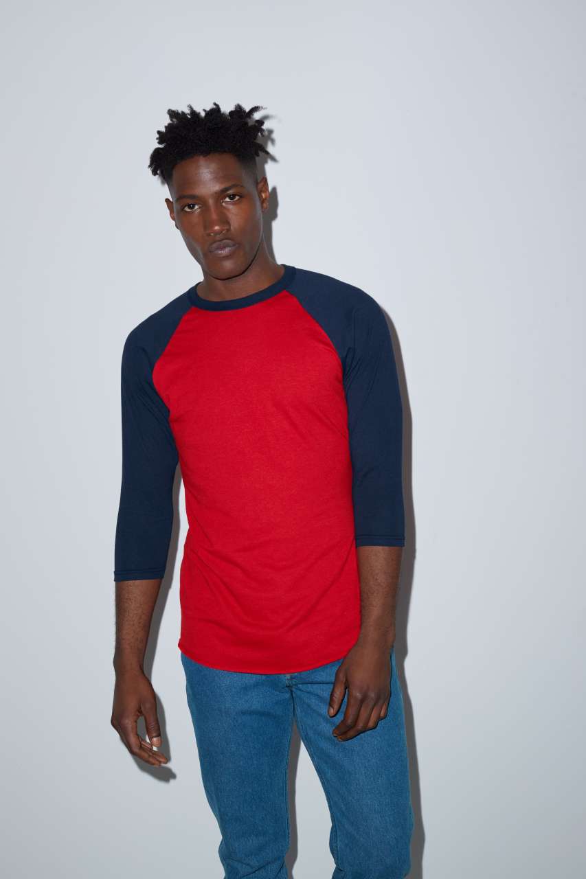 UNISEX POLY-COTTON 3/4 SLEEVE RAGLAN T-SHIRT - Heather Grey/Red - Model