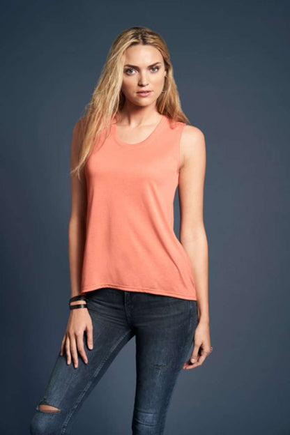 WOMEN'S FREEDOM SLEEVELESS TEE - Dusty Rose - Model