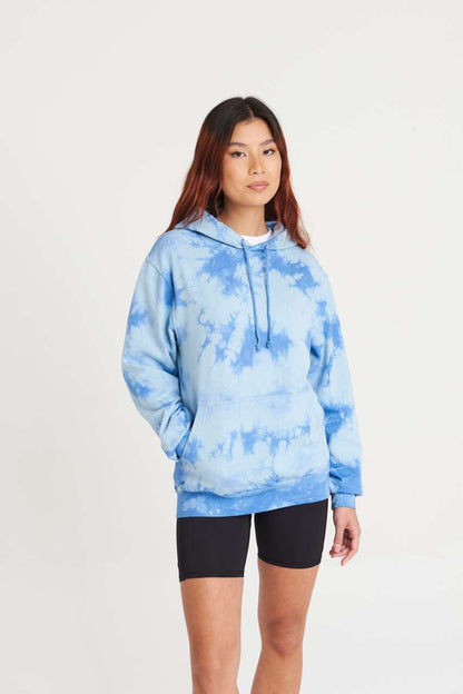 TIE-DYE HOODIE - Blue Cloud - Model