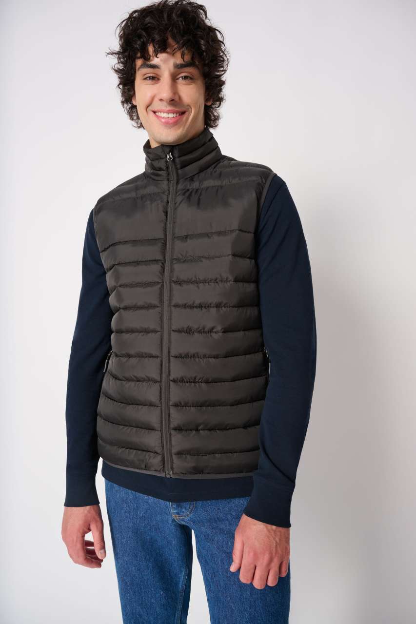 IB6172 Black