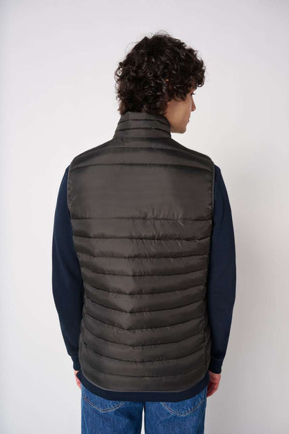 IB6172 Black