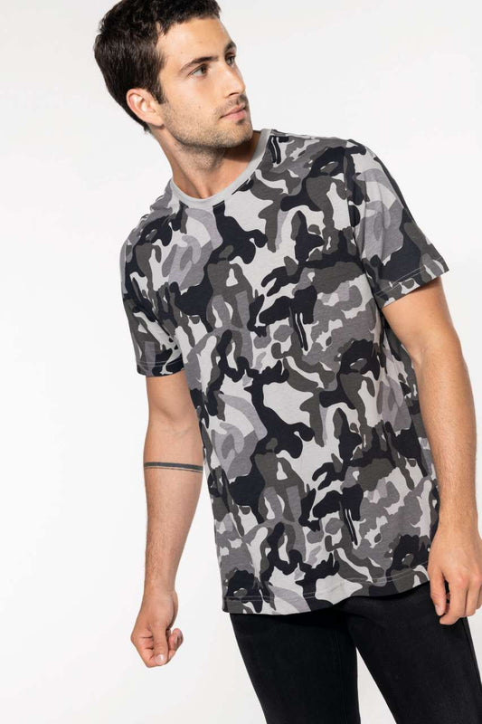 MEN'S SHORT-SLEEVED CAMO T-SHIRT - Olive Camouflage - modelimageurl