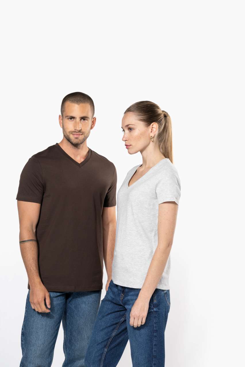 MEN'S SHORT-SLEEVED V-NECK T-SHIRT - Black - Additional