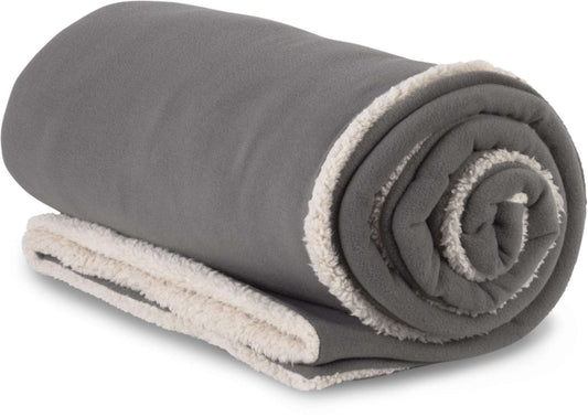 SHERPA BLANKET - Storm Grey/Navy checked - colorimageurl