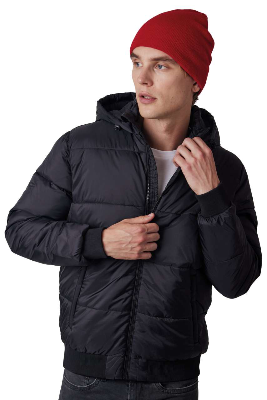 FLEECE LINED BEANIE - Black - Model