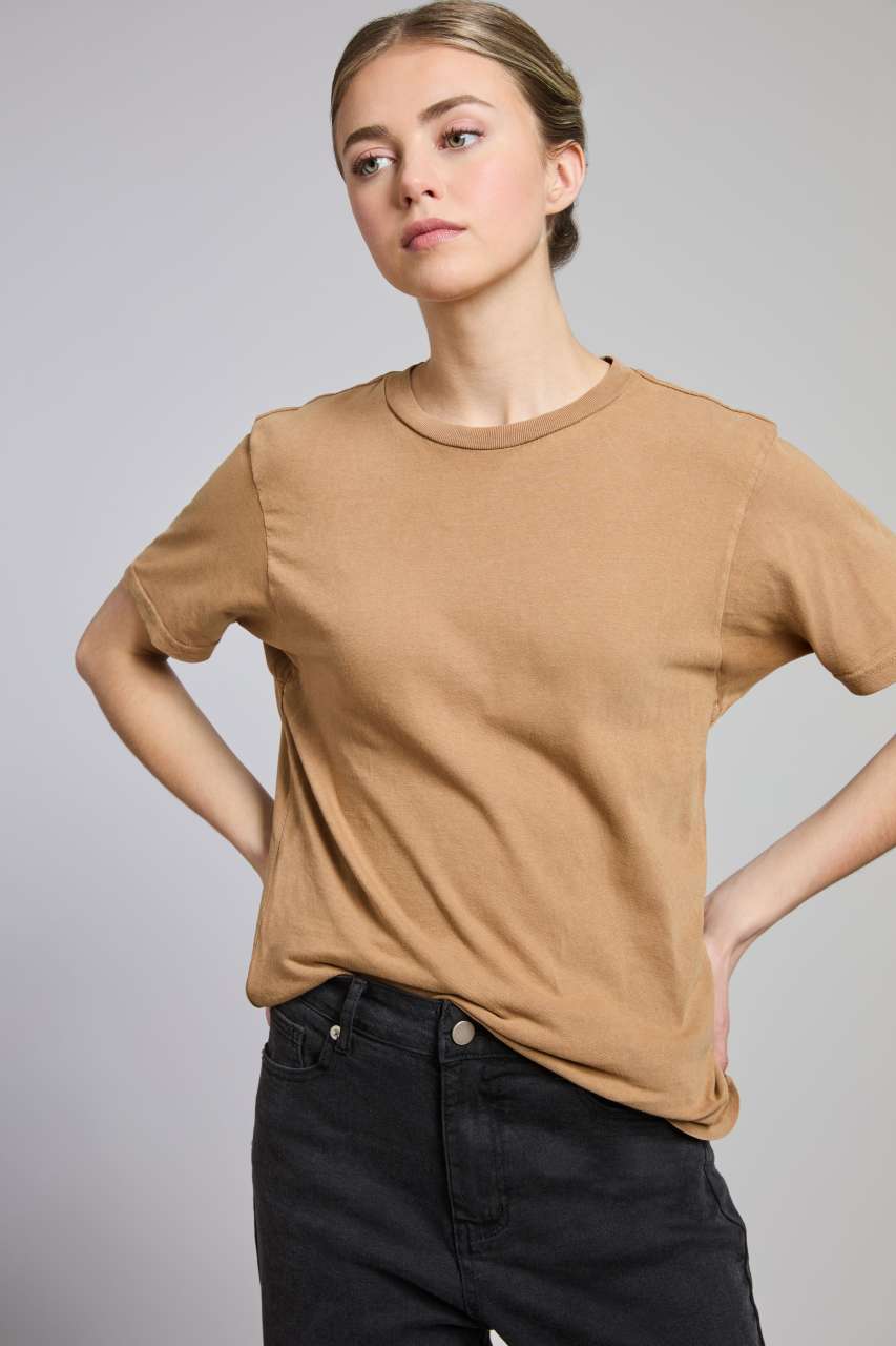 VINTAGE CREWNECK TEE