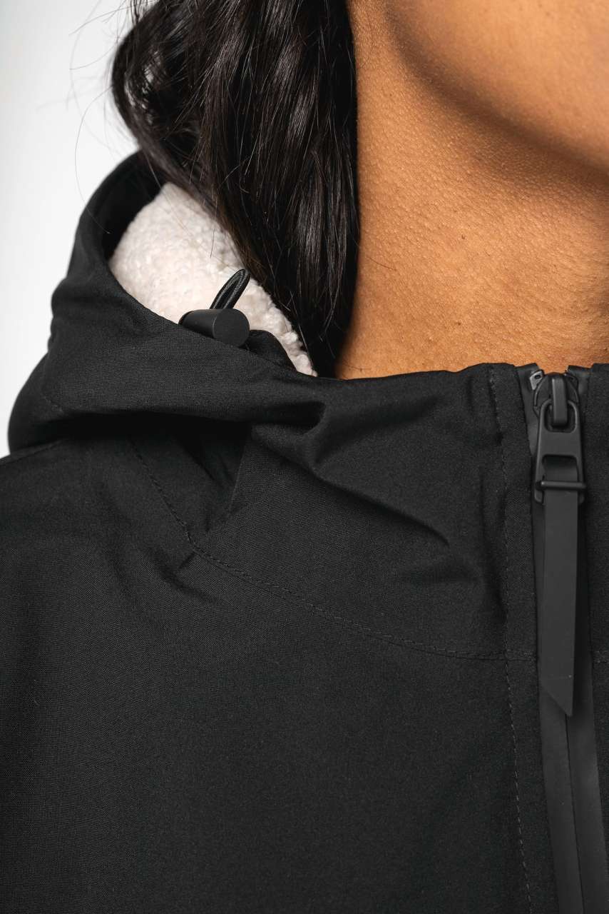 NS609 Black