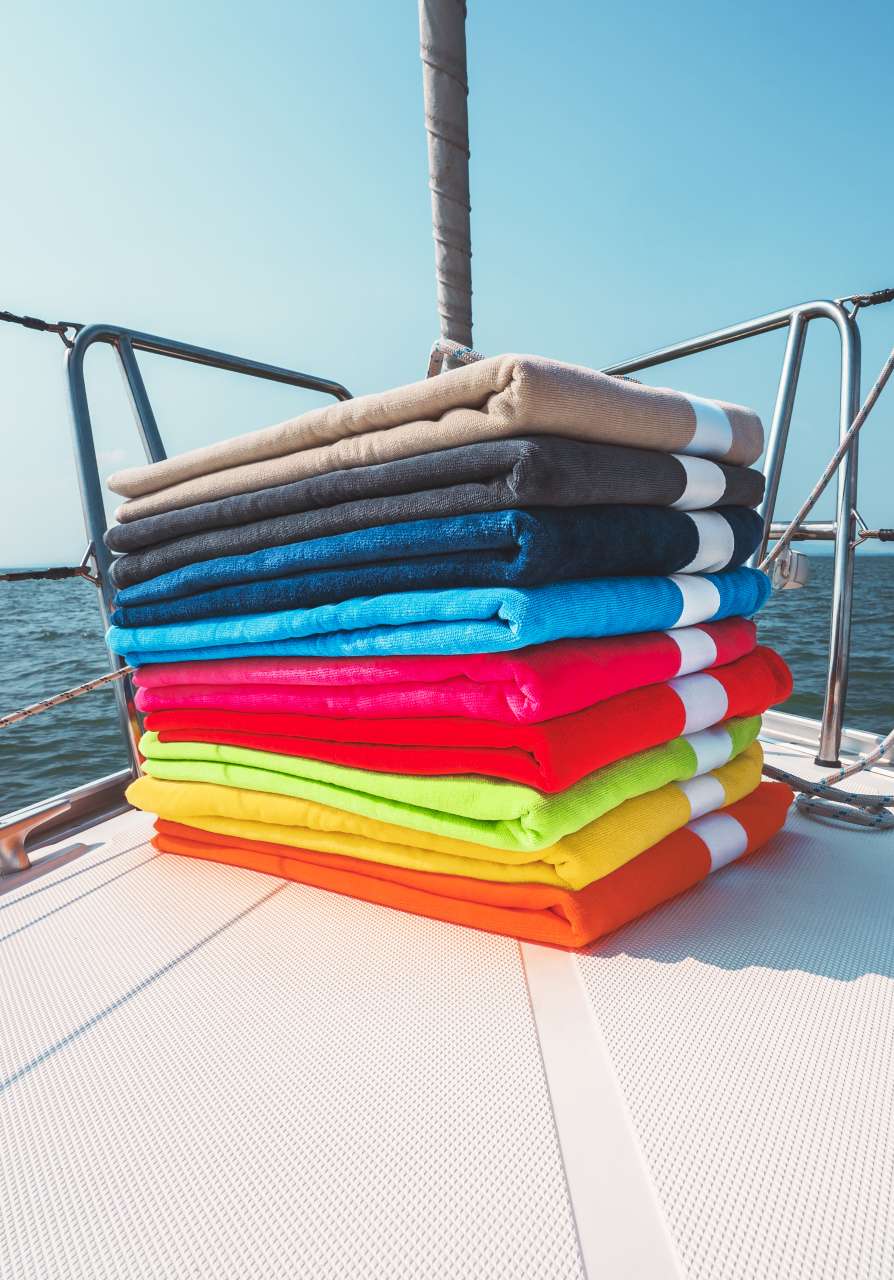 OLIMA VELOUR BEACH TOWEL - Sand - modelimageurl
