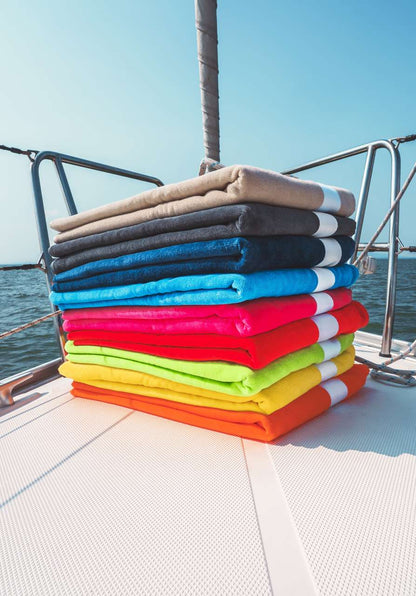 OLIMA VELOUR BEACH TOWEL - Sand - modelimageurl