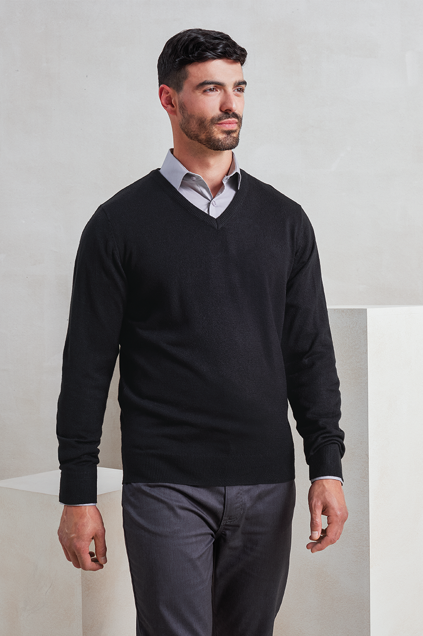 'ESSENTIAL' ACRYLIC MEN'S V-NECK SWEATER - Navy - modelimageurl
