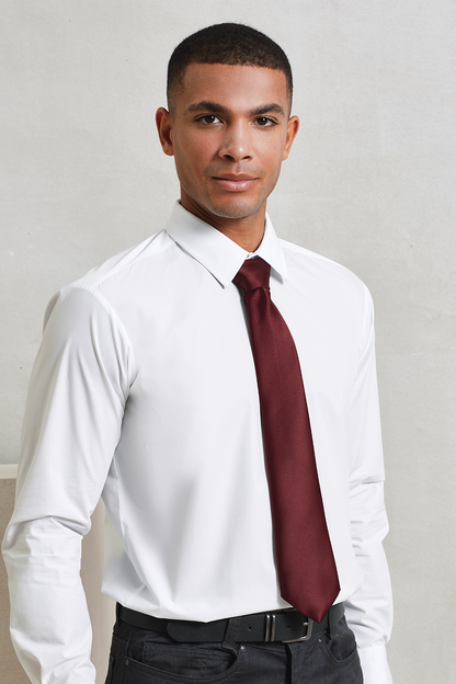 'COLOURS COLLECTION' SATIN TIE - Burgundy - Model