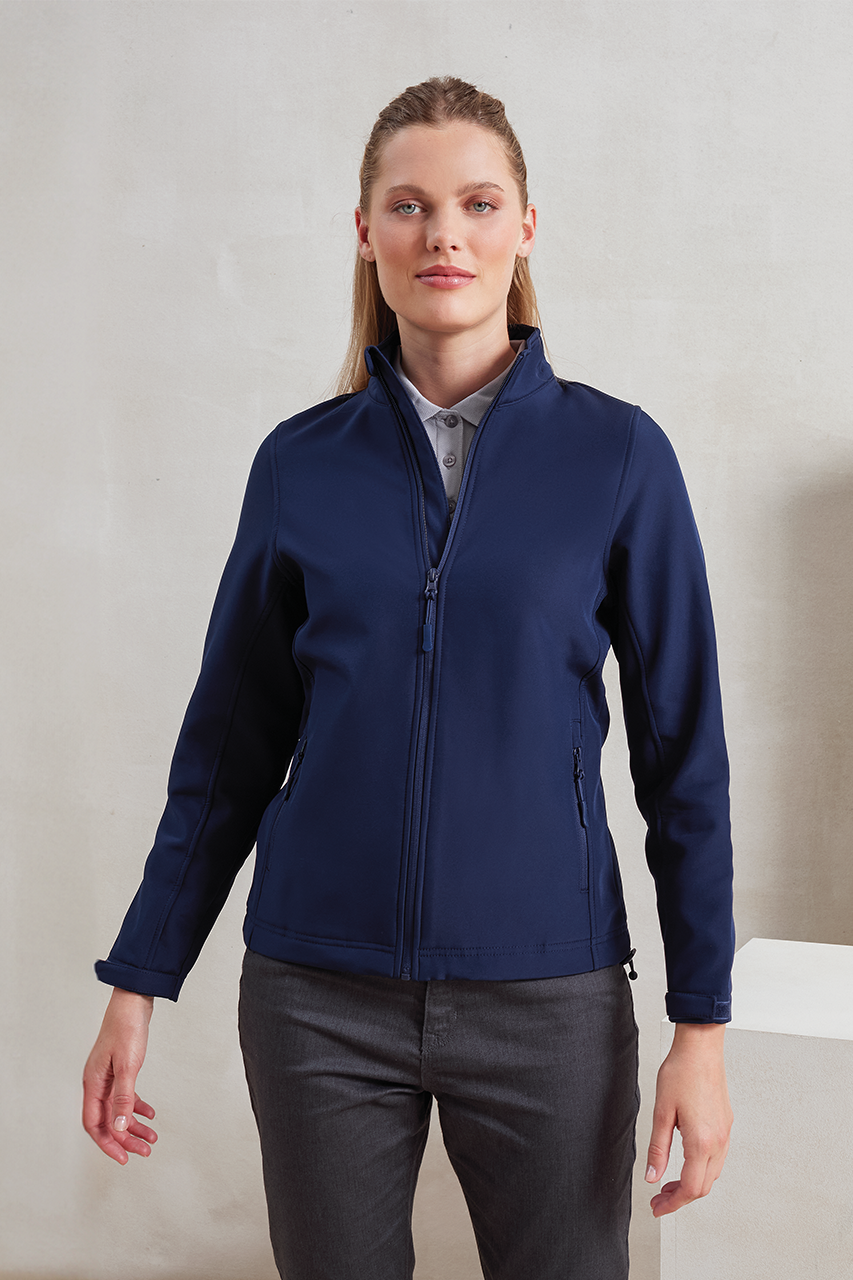 WOMEN’S WINDCHECKER® PRINTABLE & RECYCLED SOFTSHELL JACKET - Black - modelimageurl