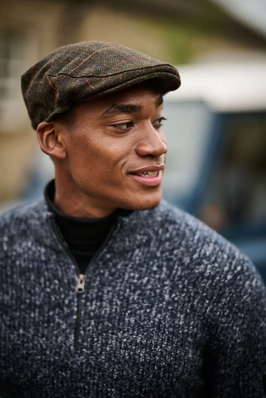 ACRE TWEED-EFFECT FLATCAP - Grey Check - Model