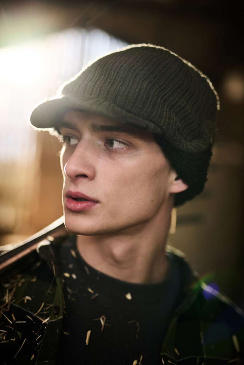 ANVIL PEAKED CAP - Black - Model
