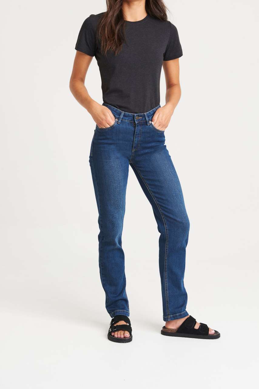 KATY STRAIGHT JEANS - Black - modelimageurl
